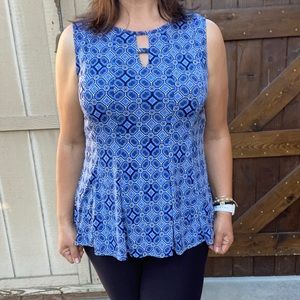 Roz & Ali, sleeveless top, long flare style, sz L